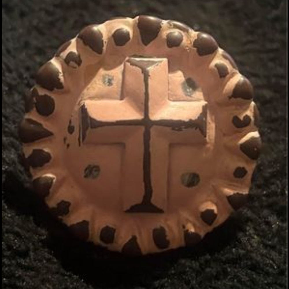 Ring Rustic Looking Cross Ring Salmon Color . Stretchable Band . New